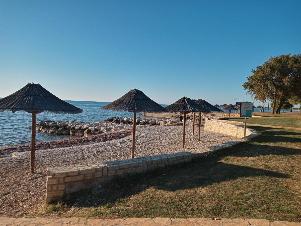 Apartman Sole Apartman Karigador Kültér fotó