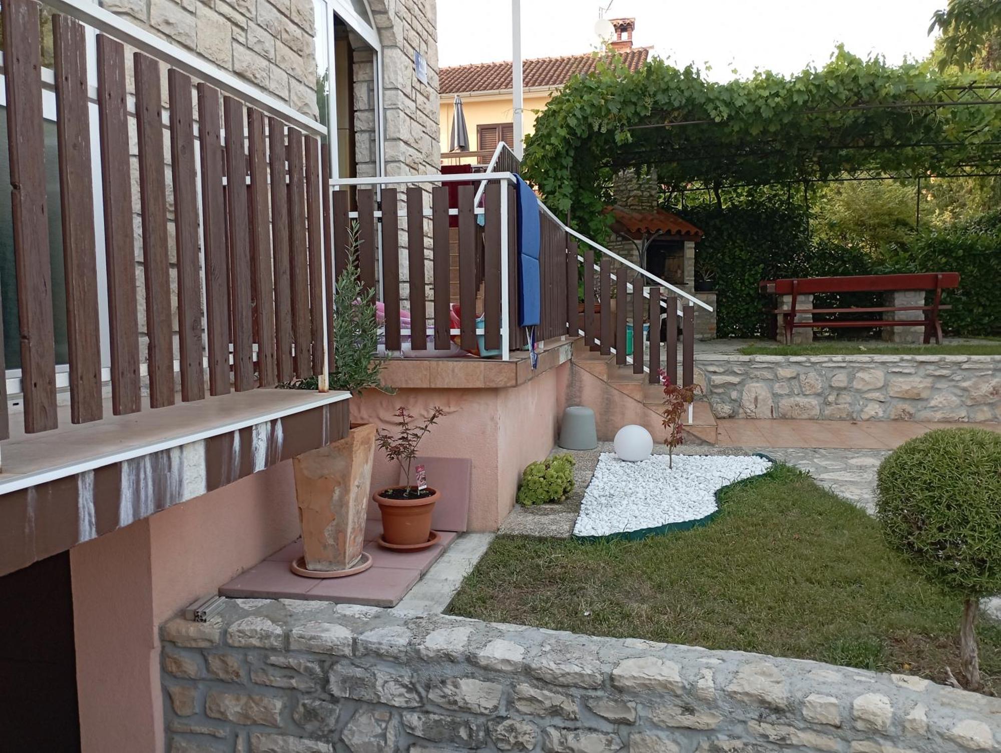 Apartman Sole Apartman Karigador Kültér fotó