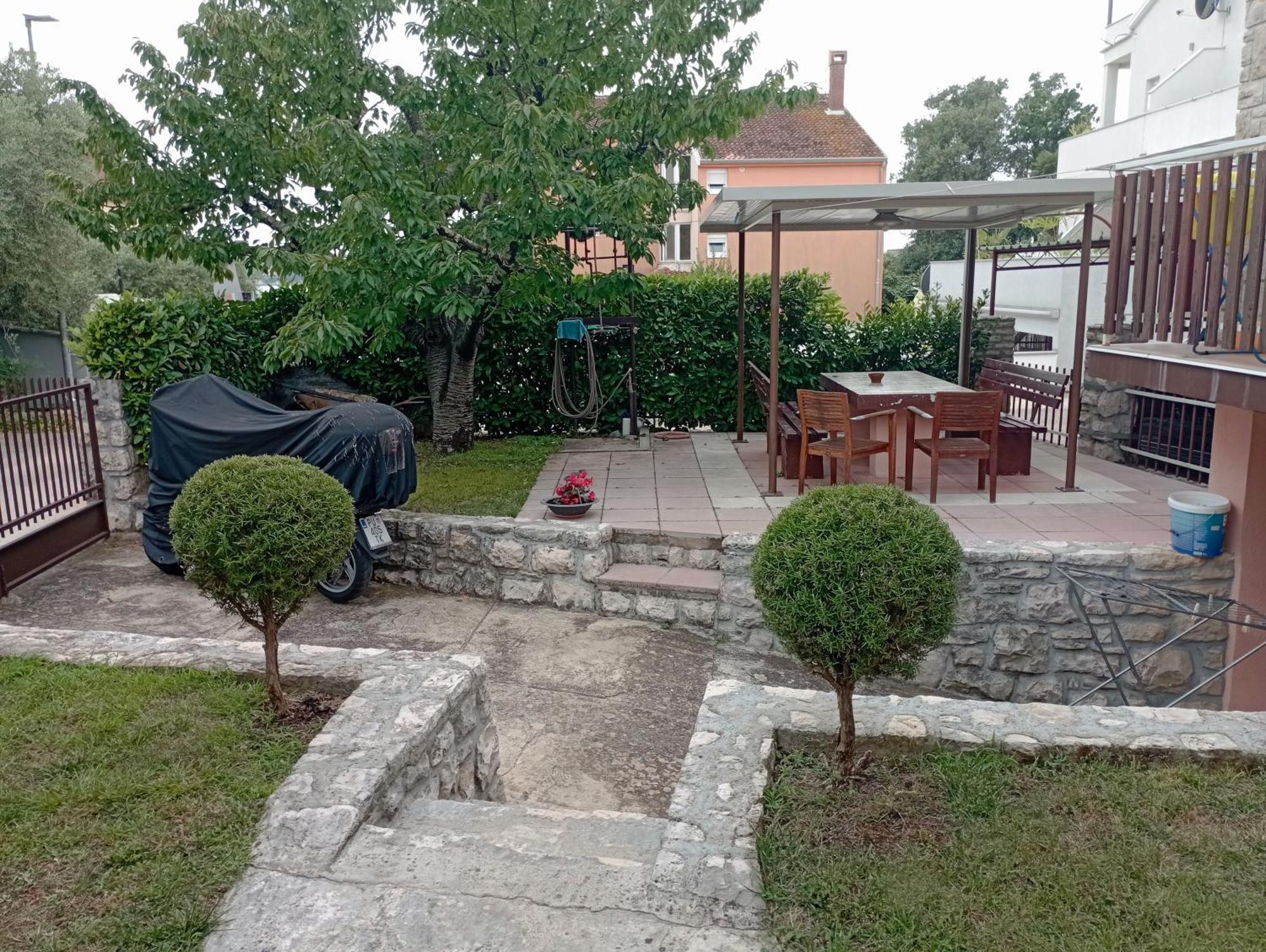 Apartman Sole Apartman Karigador Kültér fotó